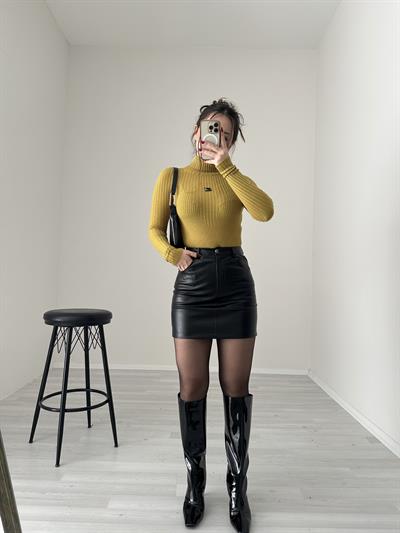 Premium Siyah Deri Mini Etek