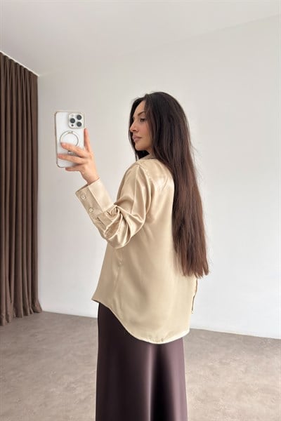 Premium Tok Saten Sedef Düğmeli Bej Gömlek