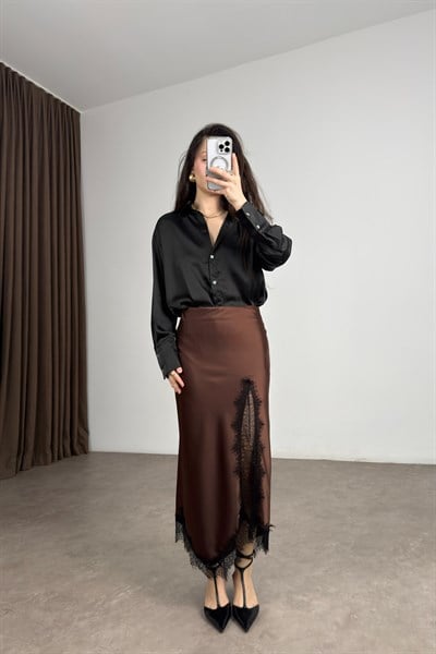 Premium Yırtmaçlı Dantelli Kahve Saten Etek 