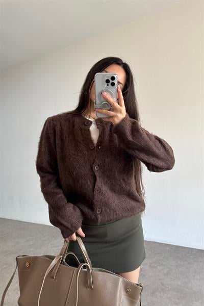 Premium Yumoş Yünlü Koyu Kahve Hırka