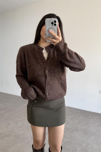 Premium Yumoş Yünlü Koyu Kahve Hırka