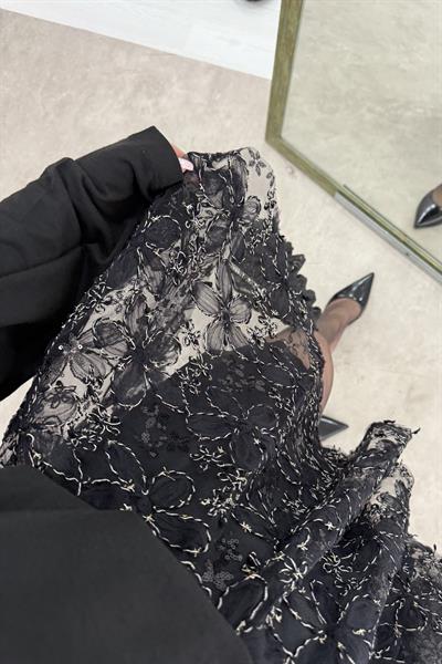 Pullu Çiçek Desenli Siyah Kloş Etek