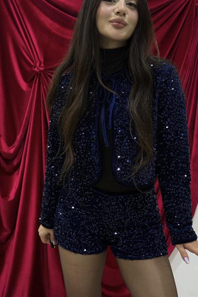 Pullu Şortlu Ceketli Lacivert Takım