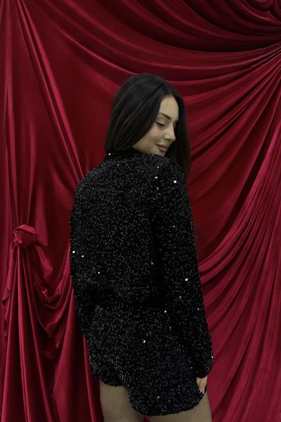 Pullu Şortlu Ceketli Siyah Takım