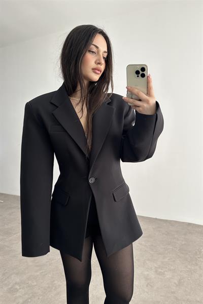 Ravi Fit Kesim Tek Düğme Ve Süs Cep Detaylı Vatkalı Ceket