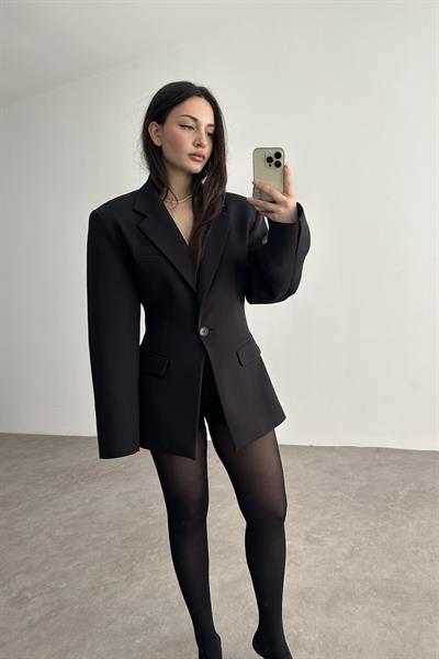 Ravi Fit Kesim Tek Düğme Ve Süs Cep Detaylı Vatkalı Ceket