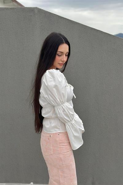 Ravi Kare Yaka Büzgülü Bluz Beyaz