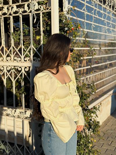 Ravi Kare Yaka Büzgülü Bluz Butter Yellow