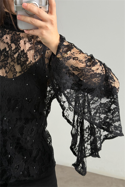 Romantik Kol Siyah Taşlı Dantel Bluz 