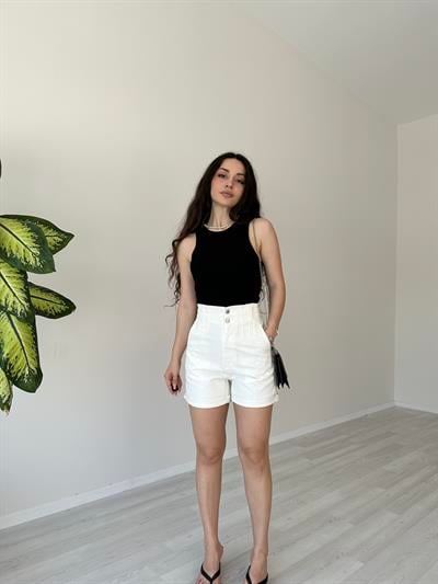 Şehir Boy Yüksek Belli Denim Şort