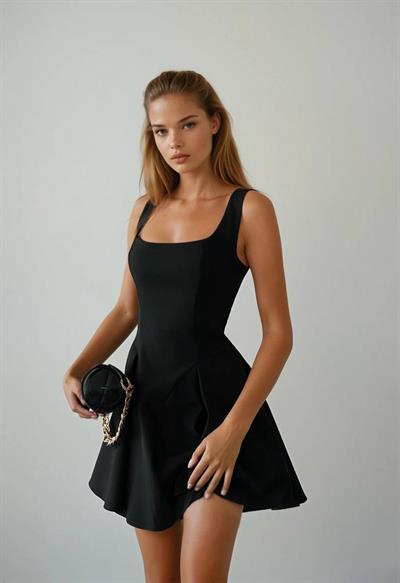 Shayla Kare Yaka Kloş Etekli Elbise Siyah