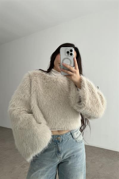 Sıfır Yaka Geniş Kollu Kürk Bluz Taş