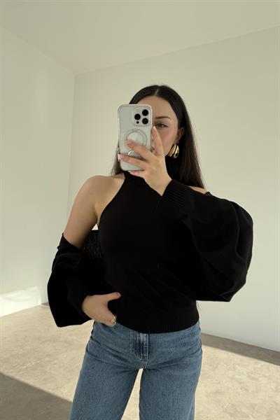 Siyah Halter Kesim Bluzlu Bolerolu Takım Üst