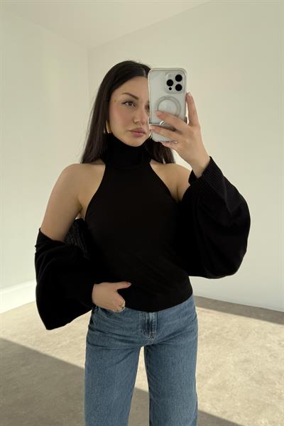 Siyah Halter Kesim Bluzlu Bolerolu Takım Üst