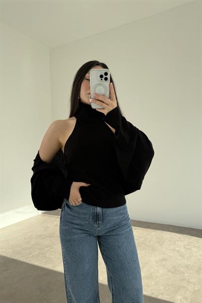 Siyah Halter Kesim Bluzlu Bolerolu Takım Üst