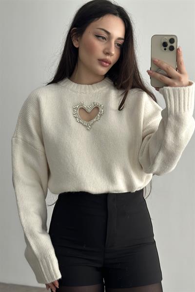 Taşlı Kalp Detaylı Krem Triko Kazak