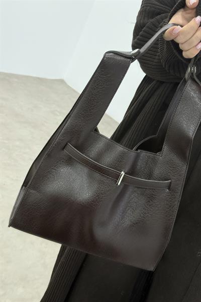 Tokalı Kemer Detaylı Kahve Deri Çanta