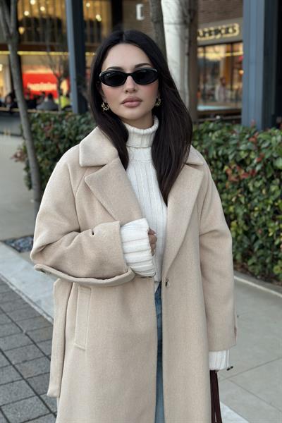 Tunica Kemer Detaylı Bej Uzun Kaban