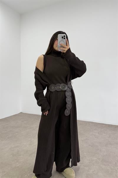 Uzun Hırkalı Pantolonlu Üç Parça Kahve Takım