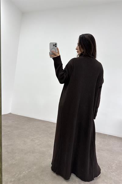 Uzun Hırkalı Pantolonlu Üç Parça Kahve Takım