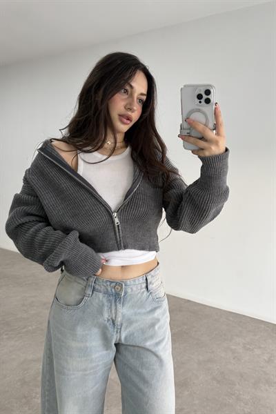 Uzun Yakalı Fermuarlı Antrasit Hırka