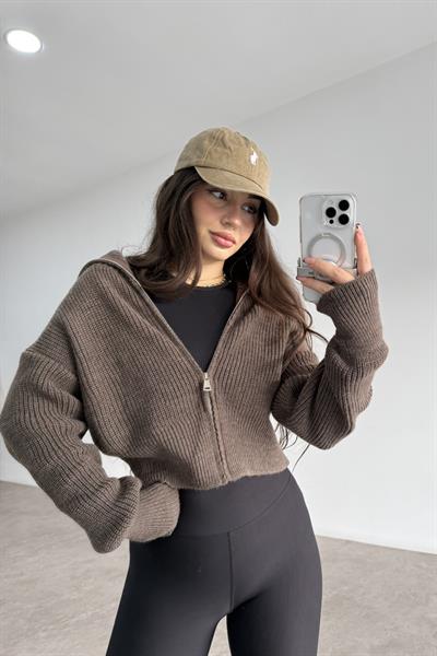 Uzun Yakalı Fermuarlı Boz Kahve Hırka