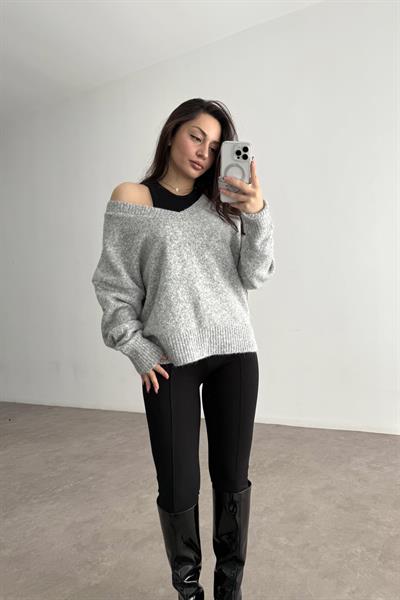 V Yakalı Yumoş Dokulu Gri Kazak