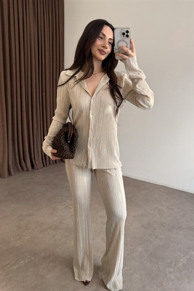 Vatkalı Piliseli Ekru Takım