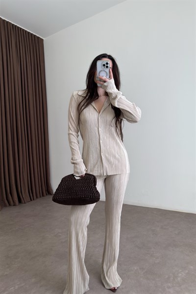 Vatkalı Piliseli Ekru Takım