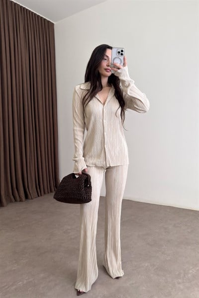 Vatkalı Piliseli Ekru Takım