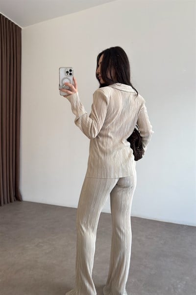 Vatkalı Piliseli Ekru Takım