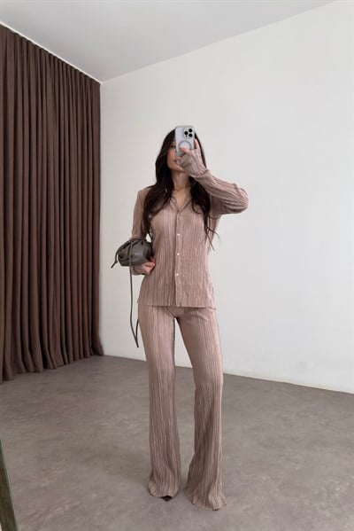 Vatkalı Piliseli Latte Takım