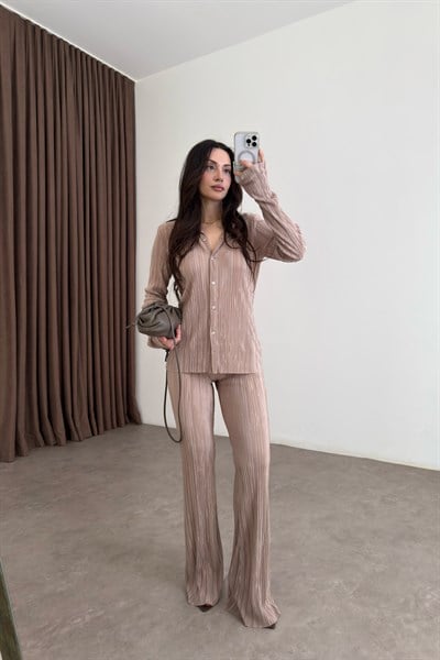 Vatkalı Piliseli Latte Takım