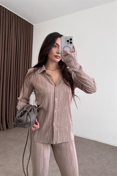 Vatkalı Piliseli Latte Takım