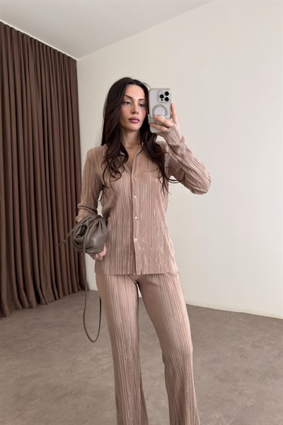 Vatkalı Piliseli Latte Takım