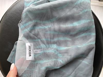 Weekday Orijinal Desenli Transparan Bluz