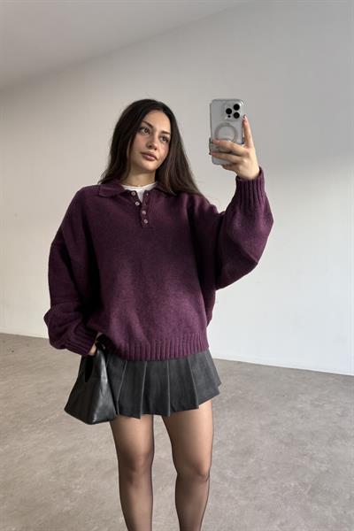 Yakalı Düğmeli Mürdüm Oversize Kazak