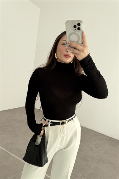 Yarı Transparan Basic Boğazlı Siyah Body