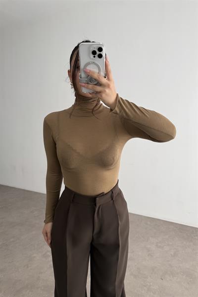 Yarı Transparan Pamuklu Boğazlı Toprak Body