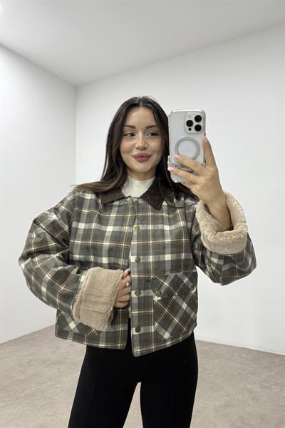 Yeşil Ekoseli İçi Polar Kürklü Su Geçirmez Mont