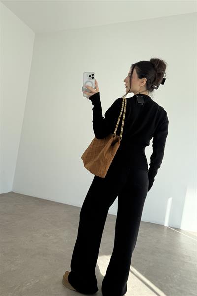 Zımbalı Bele Oturan Siyah Takım