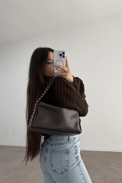 Zımbalı Deri Baget Acı Kahve Çanta