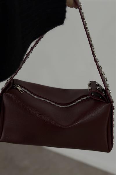 Zımbalı Deri Baget Bordo Çanta