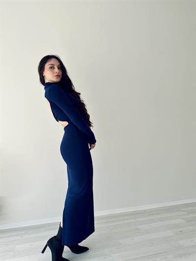 ZR Orj. SIRTI BURGULU MİDİ ELBİSE