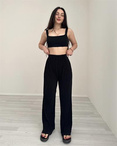 ZR Pilili Yüksek Belli Dökümlü Siyah Pantolon