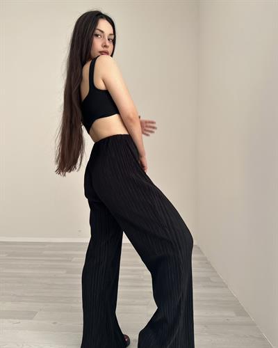 ZR Pilili Yüksek Belli Dökümlü Siyah Pantolon