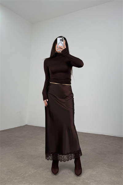 Zr Ucu Dantel Detaylı Kahve Midi Saten  Etek