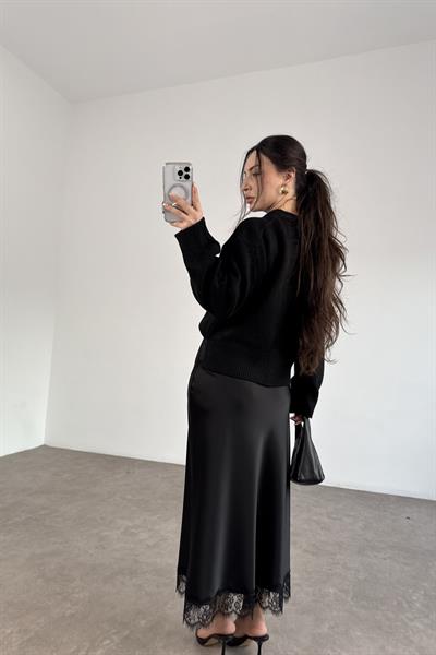 Zr Ucu Dantel Detaylı Siyah Midi Saten  Etek