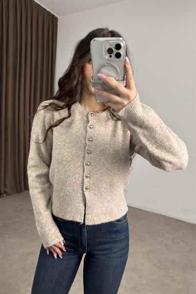 ZRA Gümüş Düğmeli Bej Hırka 