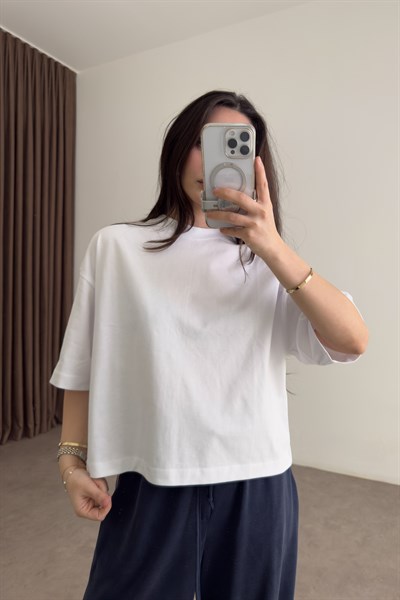 Zra Opak Bisiklet Yaka Kare Kesim Beyaz Tişört